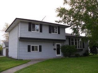 35990 Hillcrest Dr, Eastlake, OH 44095