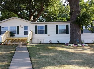 114 Oak Valley Ct, Bloomington, IL 61704