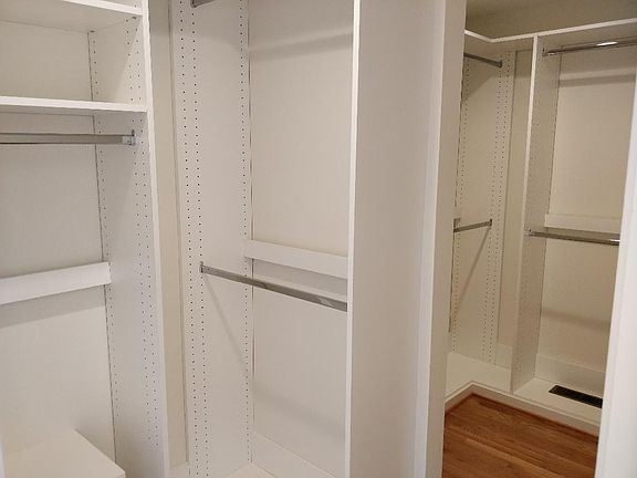 4th image of 5311 Sangamore Rd