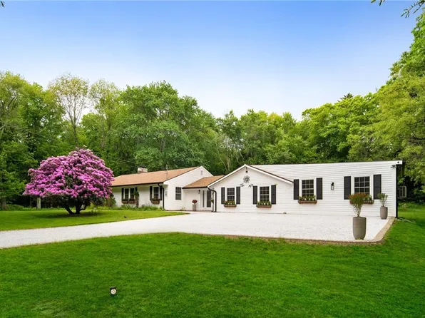 19 White Birch Road S, Pound Ridge, NY 10576