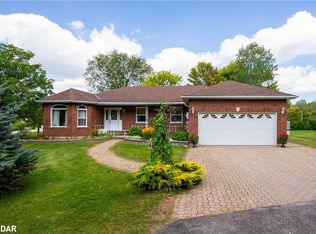 1 Whitetail Dr, Clearview, ON L0M1N0