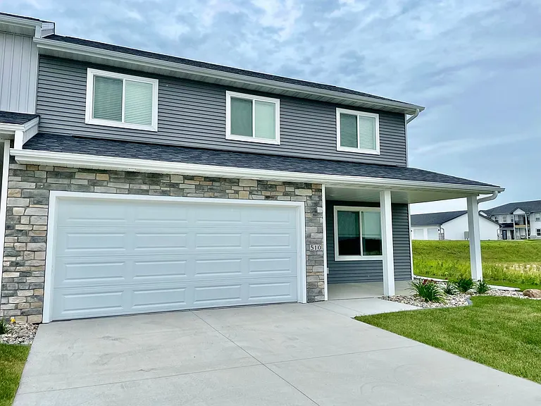 510 Balsam Dr — Photo 11