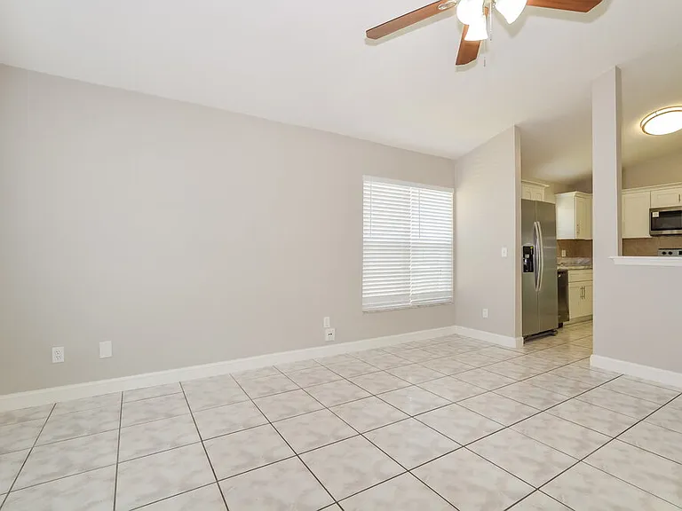 9599 Lupine Ave — Photo 5