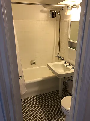 Rented by Compass | media 14