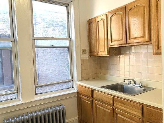 3rd image of 31-44 34th St #2