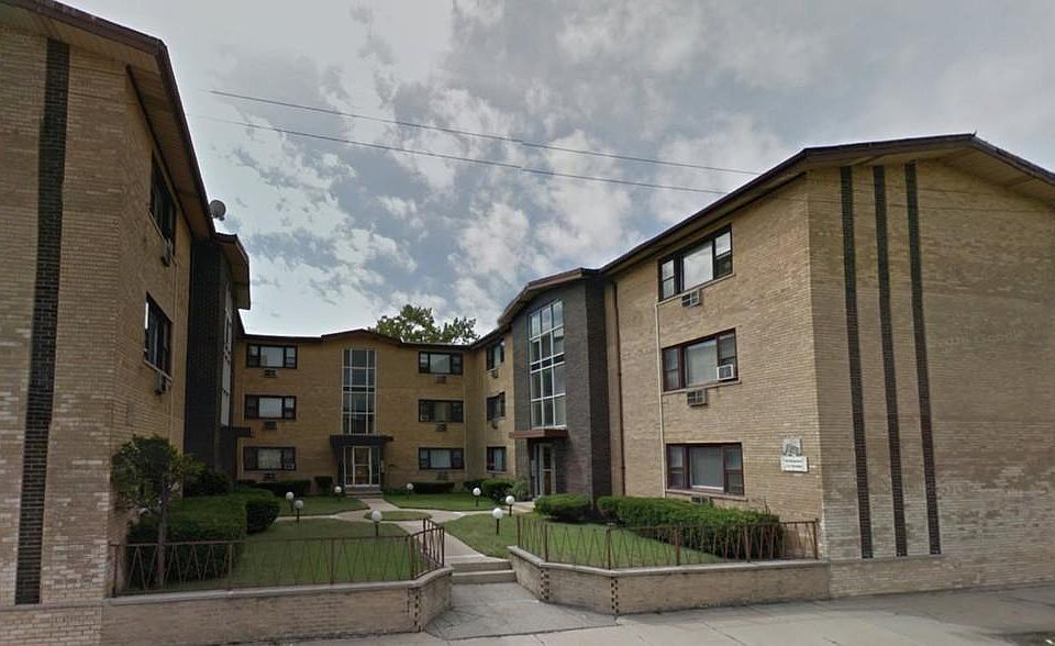 1st image of 8700 S Paxton Ave #E2