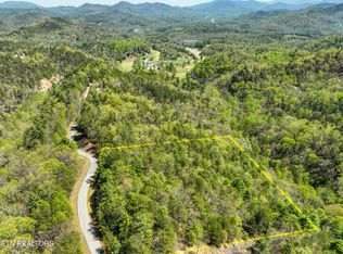 707 Bear Den Rd, Townsend, TN 37882