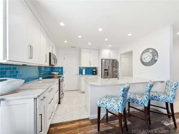 210 Bluff Blvd Unit 2B, Camdenton, MO 65020