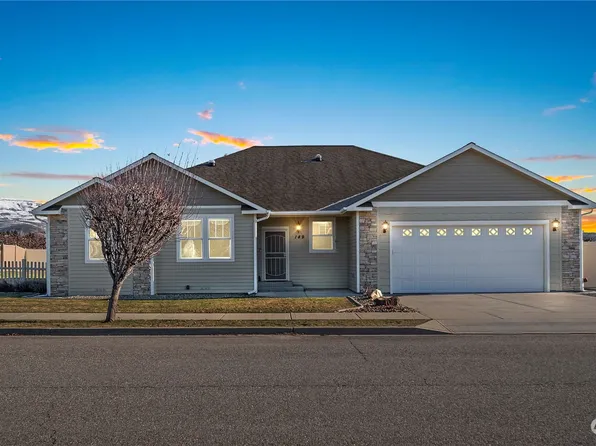 149 Sun Valley Drive, Wenatchee, WA 98801