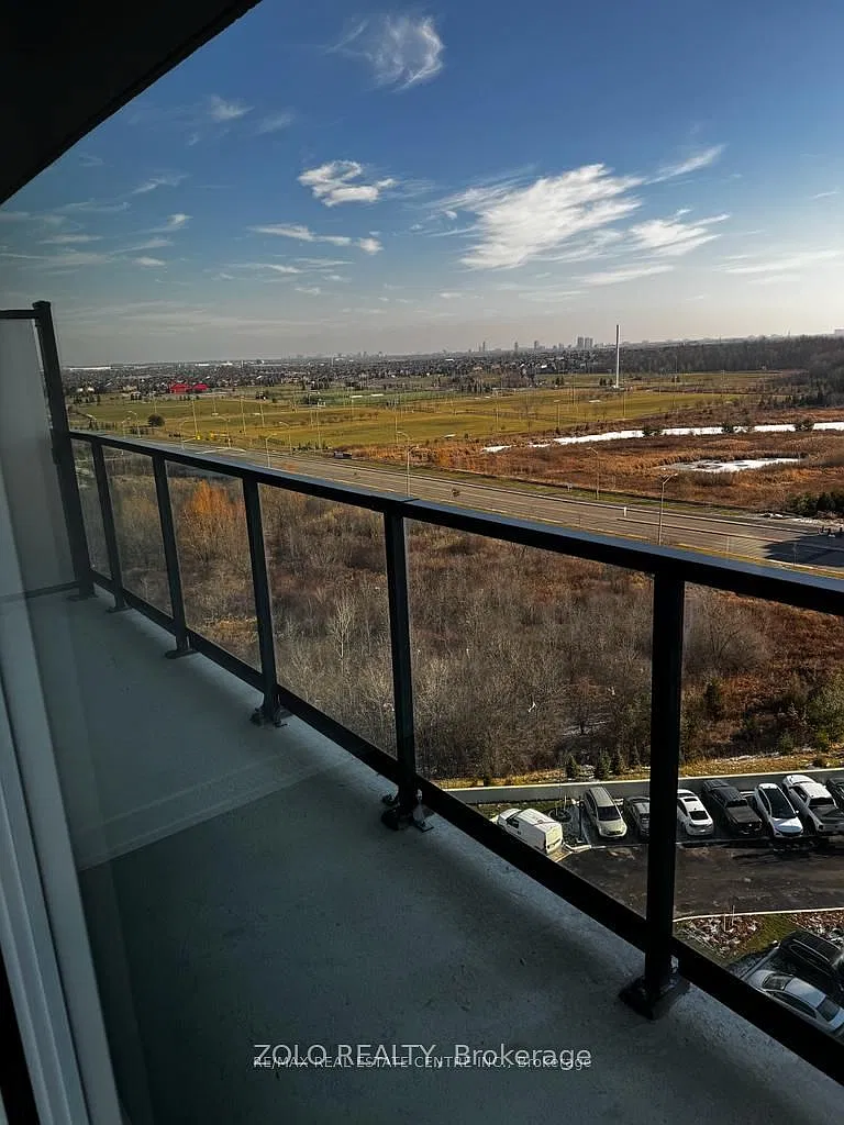 225 Veterans Dr — Photo 2