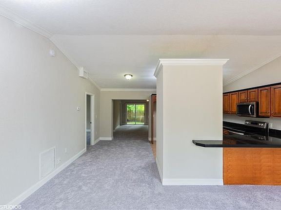 3rd image of 16 Cypress Dr
