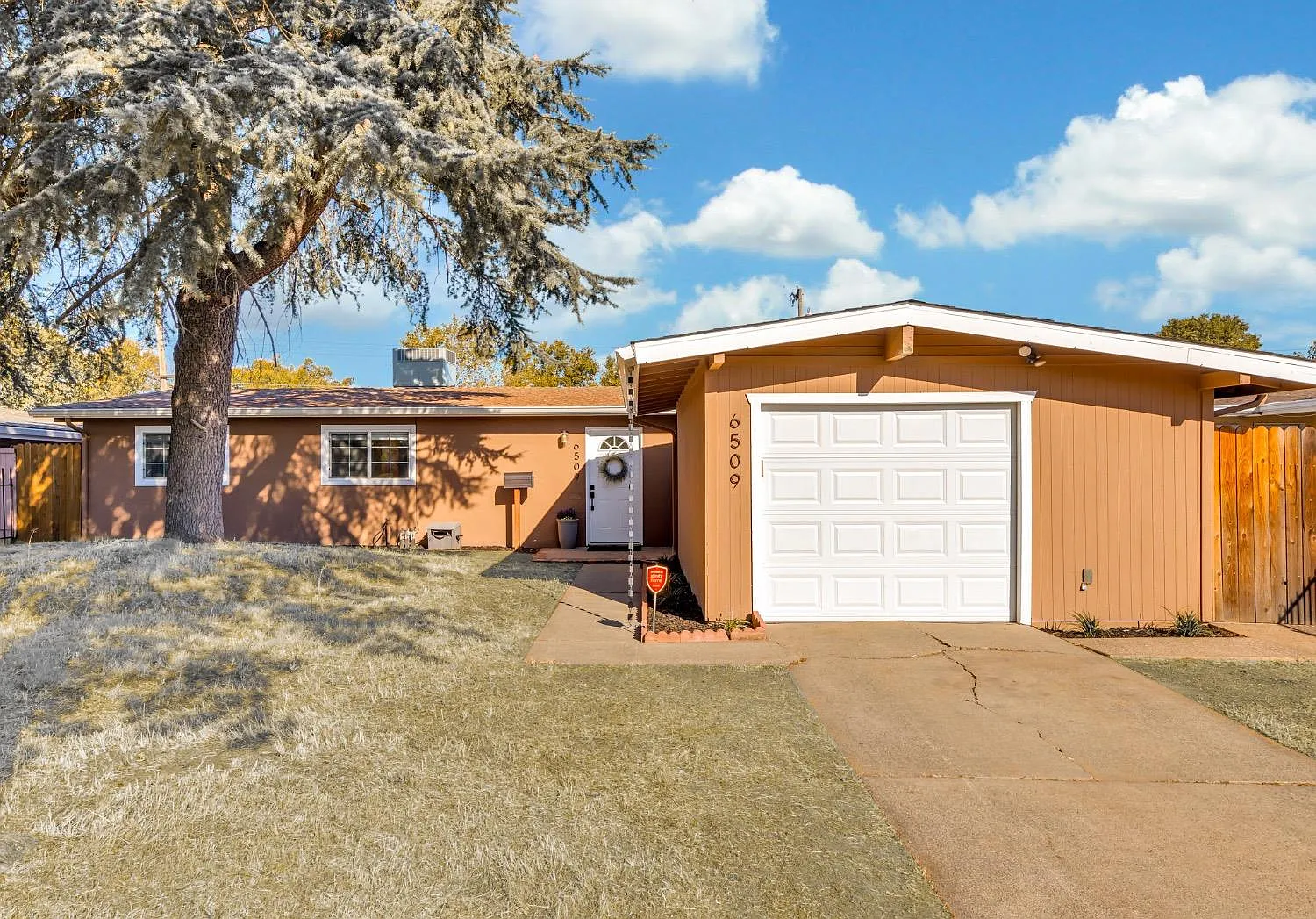 6509 Holiday Way photo 1