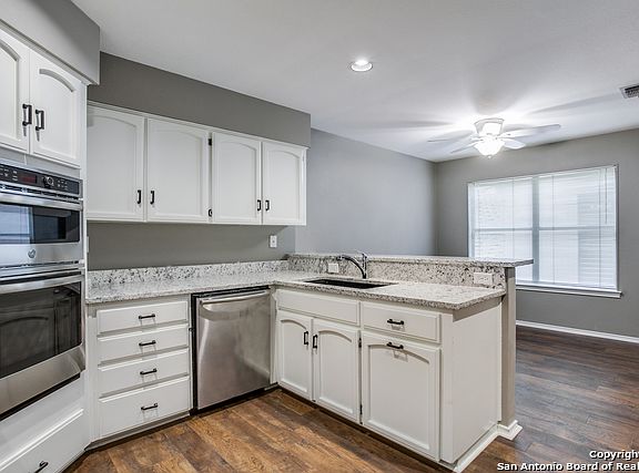 4th image of 3402 River North Dr