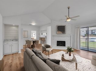 6034 Stoneybrook Dr, Fort Worth, TX 76112