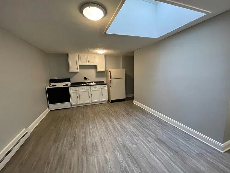 326 Main St #A — Photo 6