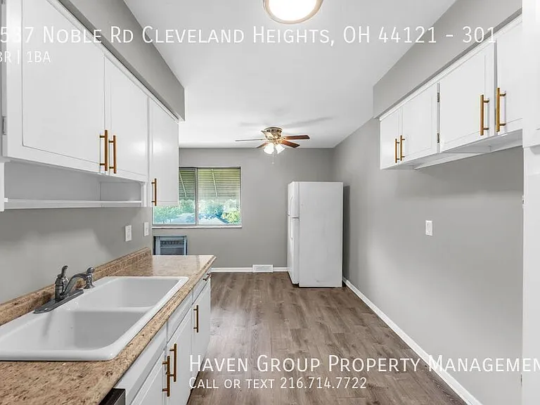 2537 Noble Rd #301 — Photo 10