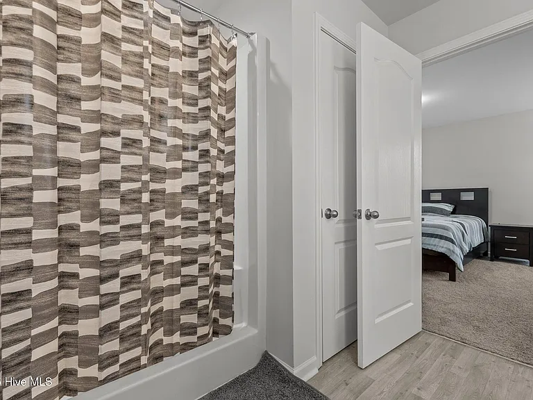 821 Conductor Ct — Photo 21