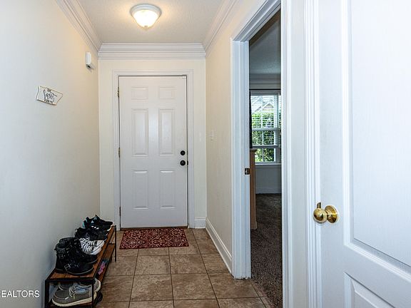 4th image of 3719 Willow Falls Way