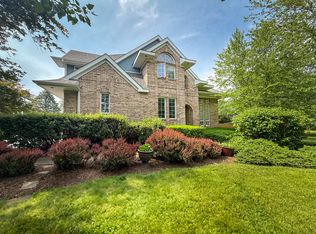 720 Fairway Ln, Sycamore, IL 60178