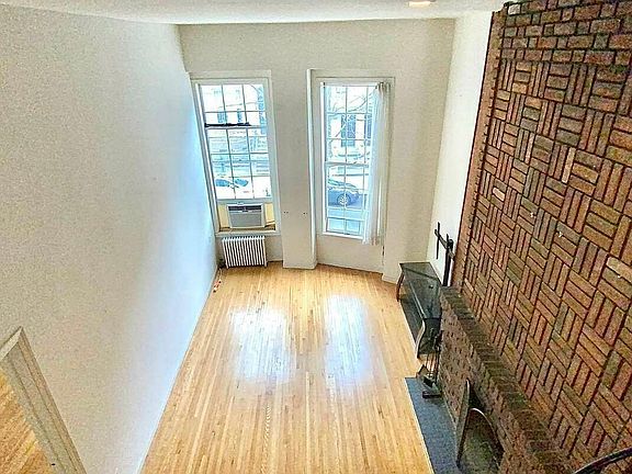 5th image of 33 W 85th St #1AA