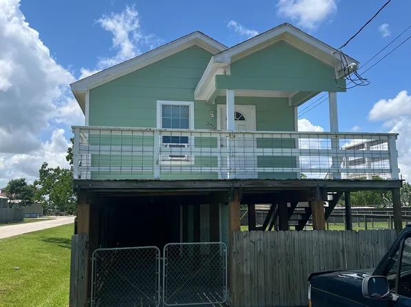 354 13th St, San Leon, TX 77539