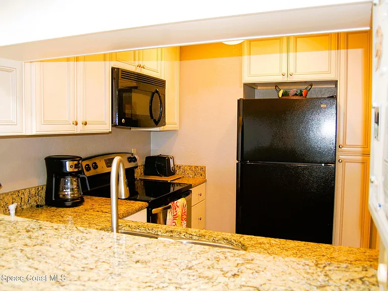 5350 Ocean Beach Blvd #213 — Photo 6