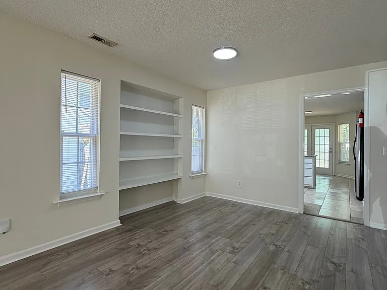 4832 Lighthouse Ct — Photo 16