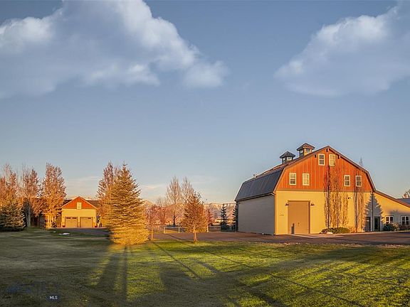 2nd image of 381 Briar Pl #379