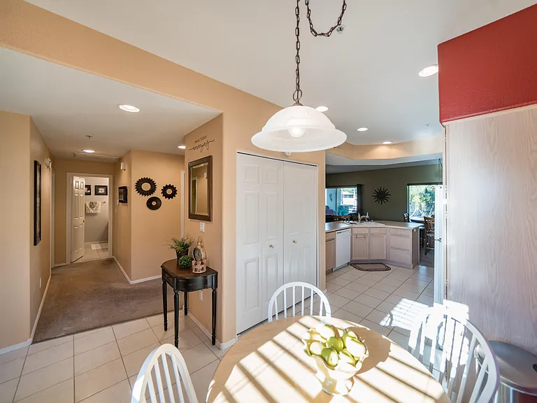 7401 W Arrowhead Clubhouse Dr #2013 — Photo 7