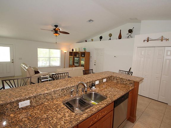 4th image of 5955 Brabrook Ave