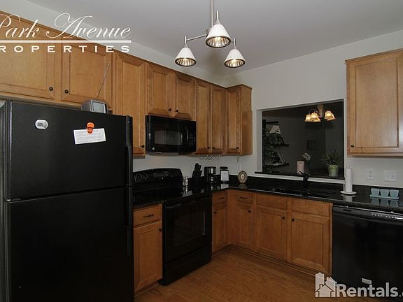 3rd image of 10608 Stoneacre Ct