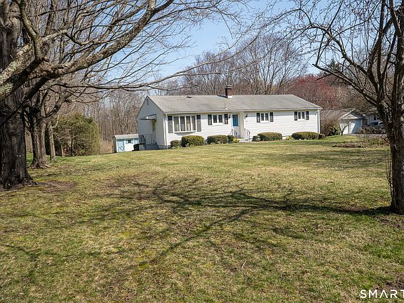 2nd image of 192 Breakneck Hill Road