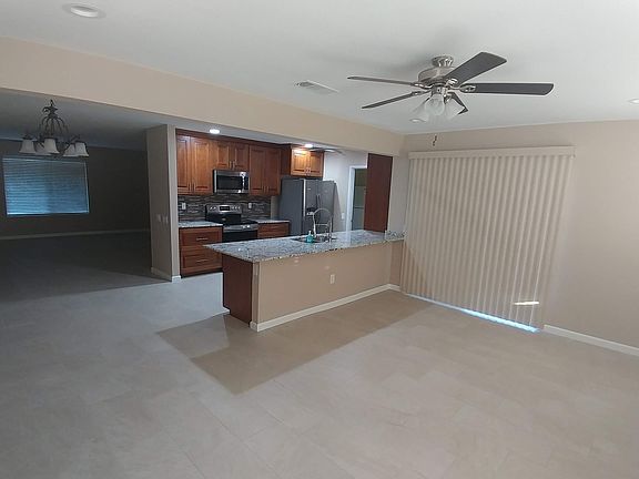 5th image of 11001 W Kelso Dr