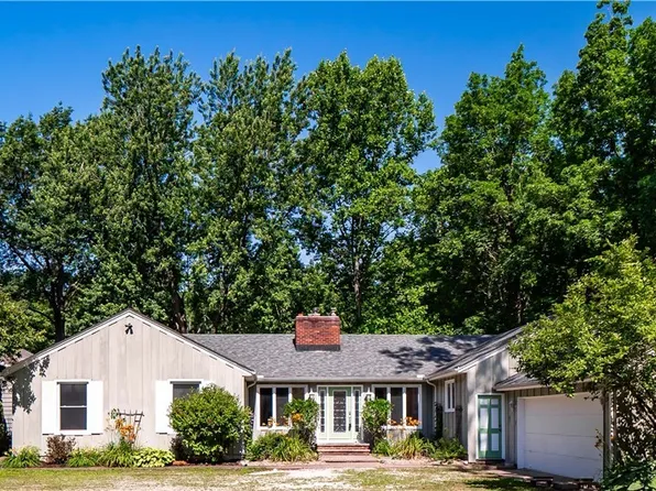 19322 E River Rd, Columbia Station, OH 44028