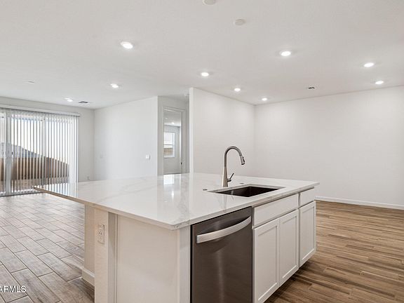 4th image of 7446 W WHITEHORN Trail