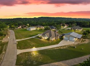 146 Park Place Cir, Cresson, TX 76035