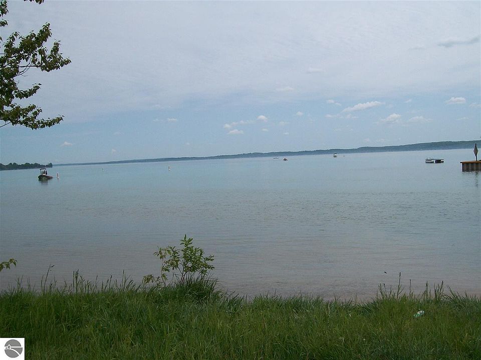 1st image of 11076 SW Torch Lake Dr