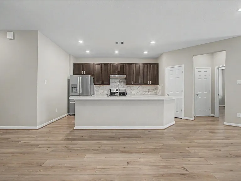 7219 Escondido Dr — Photo 7