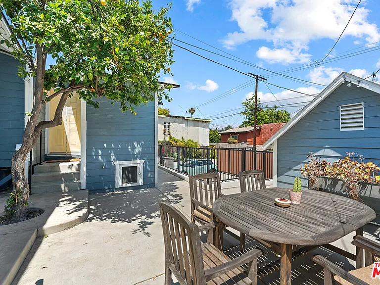 406 N Benton Way — Photo 19