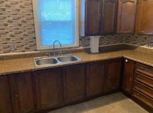 25 Laundry St #1, Woonsocket, RI 02895