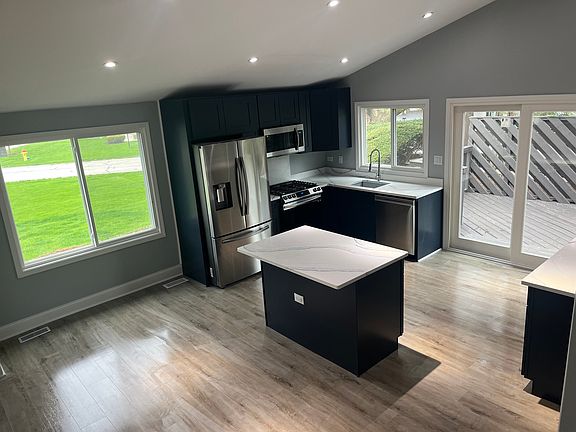 5th image of 203 Cascade Dr #203