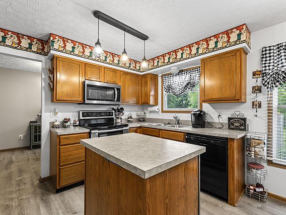 4th image of 6688 Sorensen Pl