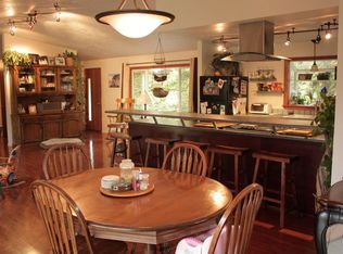 1601 NW Crescent Dr, Grants Pass, OR