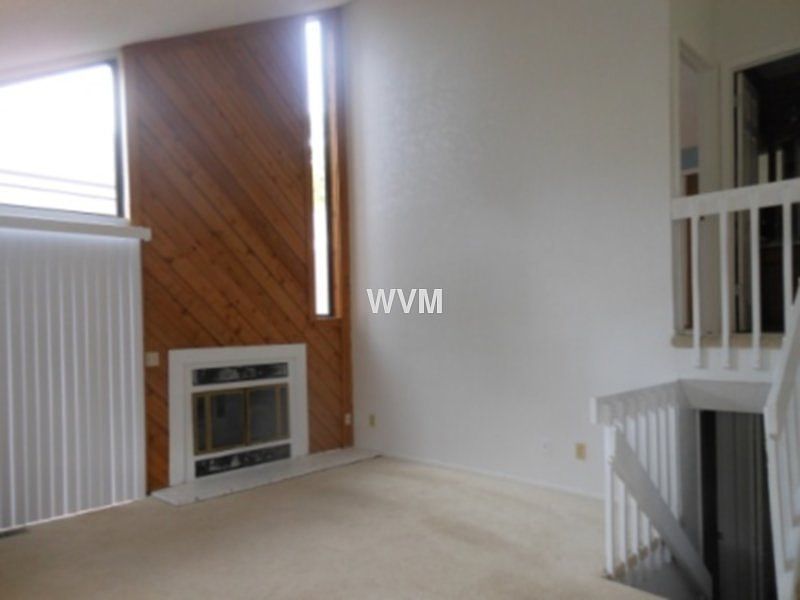 Building Photo 3