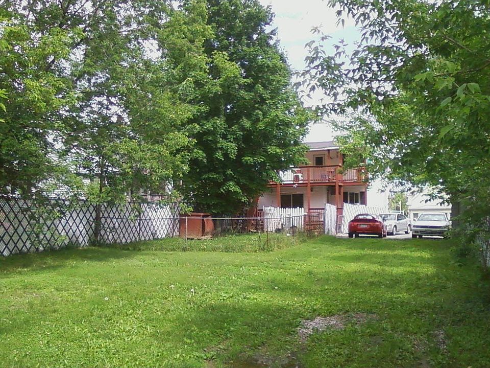 2nd image of 58 Old Greene Rd #2
