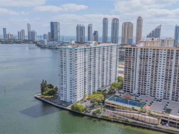301 174th St APT 702, Sunny Isles Beach, FL 33160