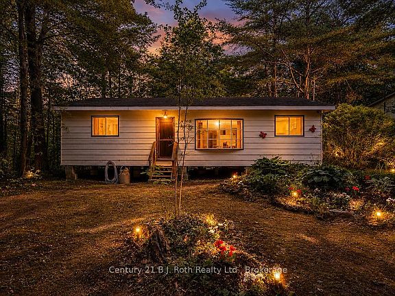 3rd image of 7624 S River Rd