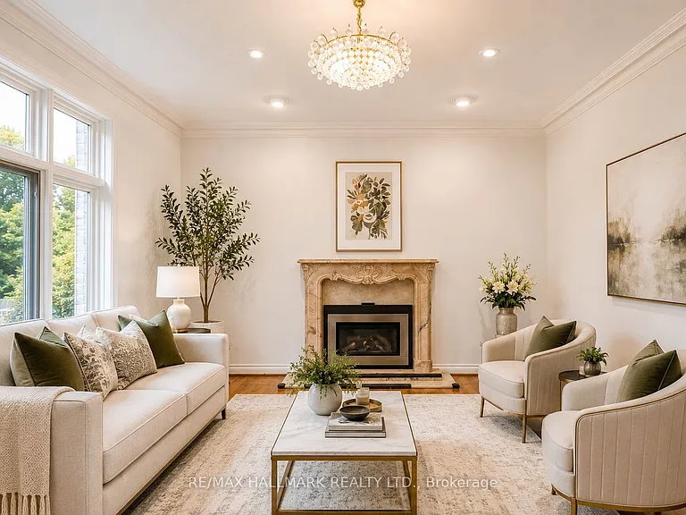 51 Risebrough Ave — Photo 9