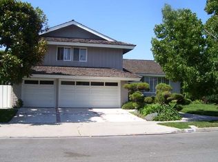1930 Swan Dr, Costa Mesa, CA 92626