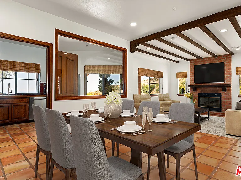 4211 Avenida De La Encinal #GH — Photo 6